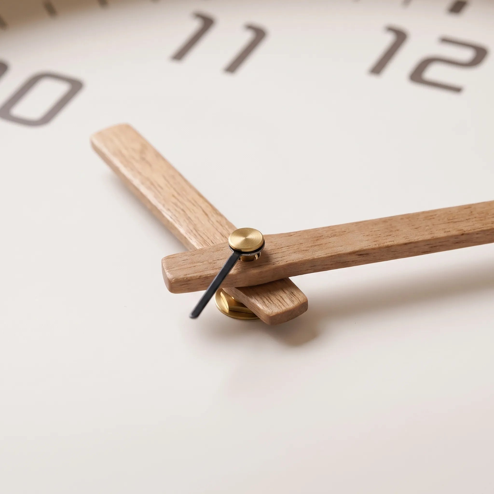 Chronia - Minimalist Circular Modern Wall Clock