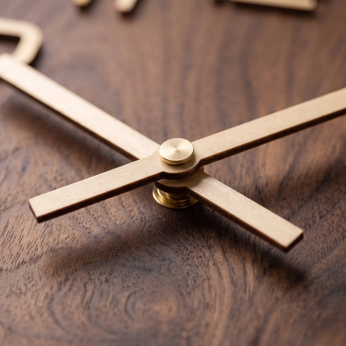 Chronora - Round Minimalist Wall Clock
