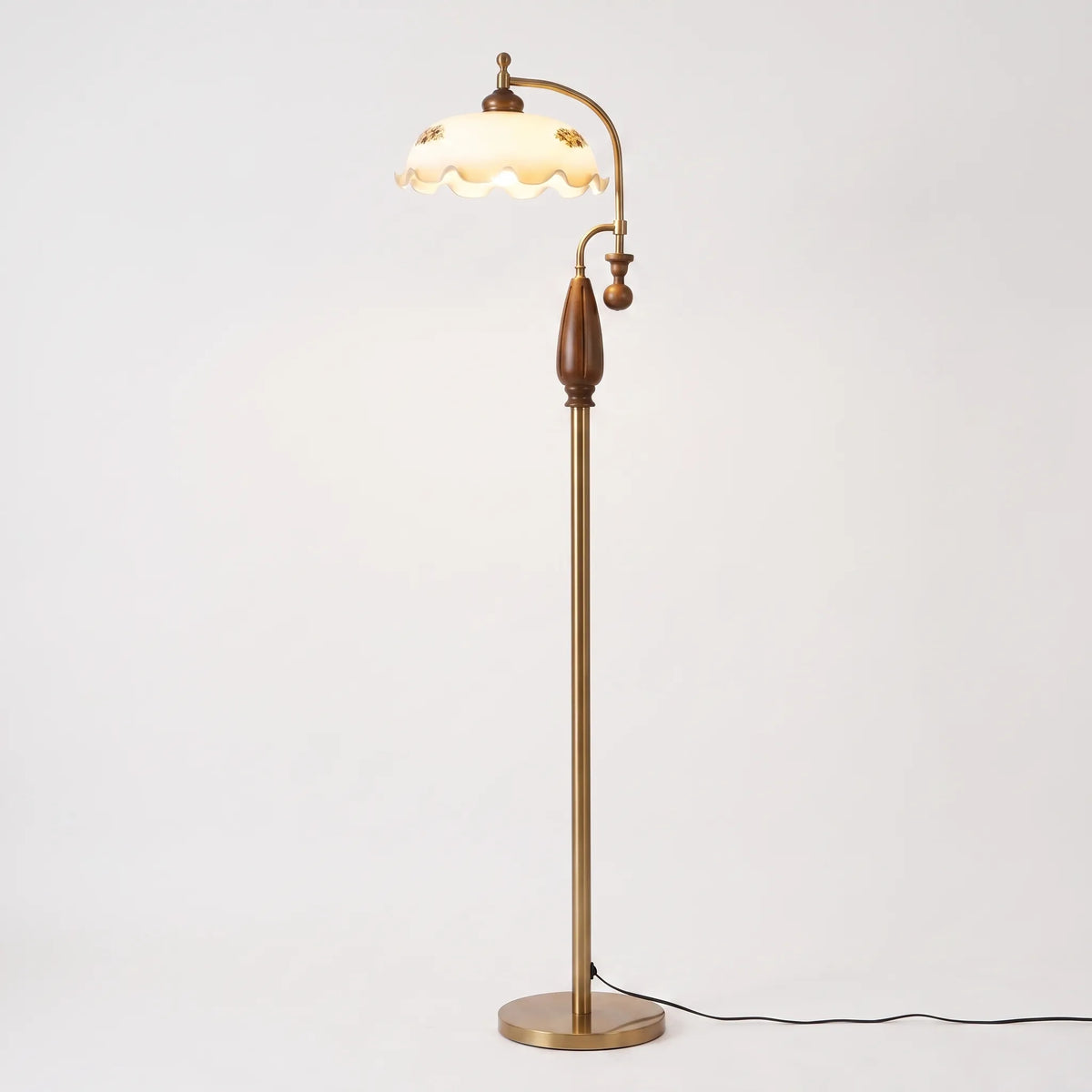 Vintria - Vintage-Inspired Standing Floor Lamp